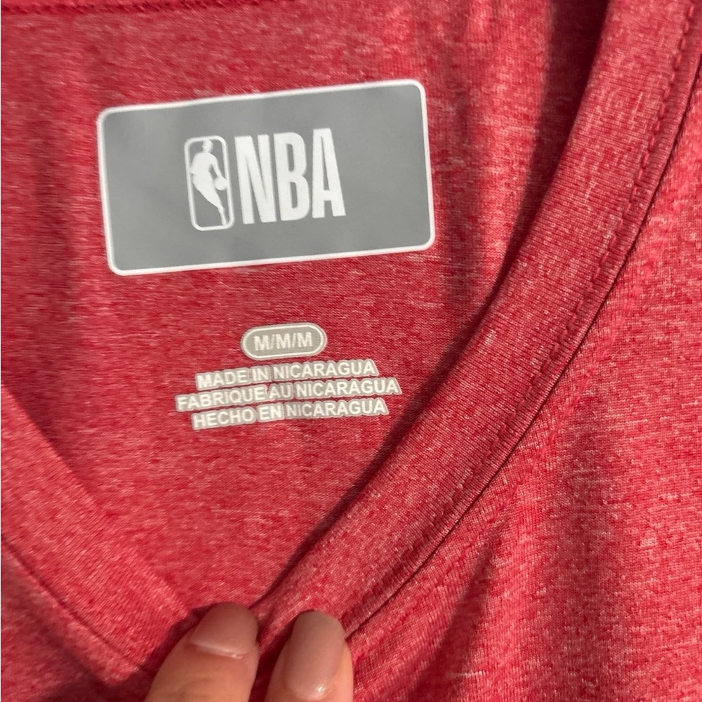 NBA Atlanta Hawk Tee - Picture 2 of 4